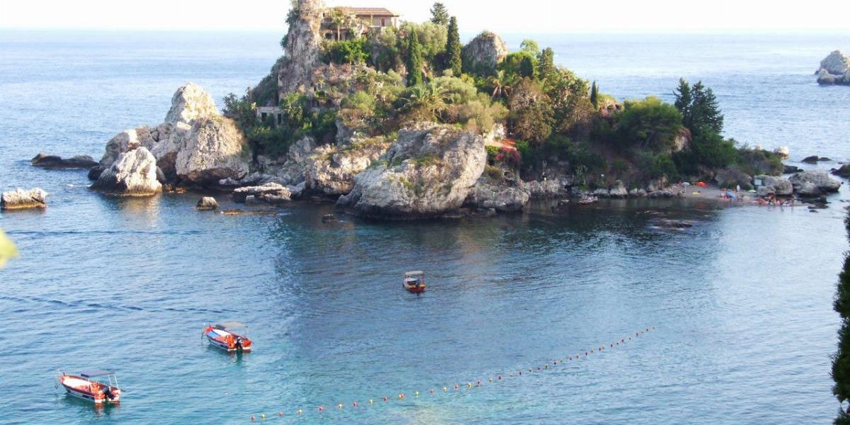 Fuga romantica in Sicilia: le 3 destinazioni più suggestive